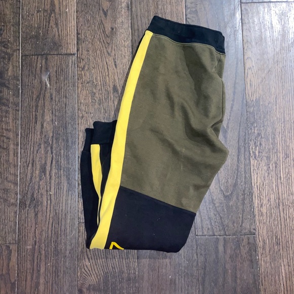 Polo Ralph Lauren Pants - Picture 2 of 6